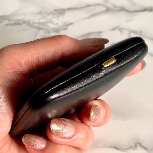 BUXTON Vintage Black Genuine Leather Key-Tainer key holder NWT unisex - Picture 7 of 9